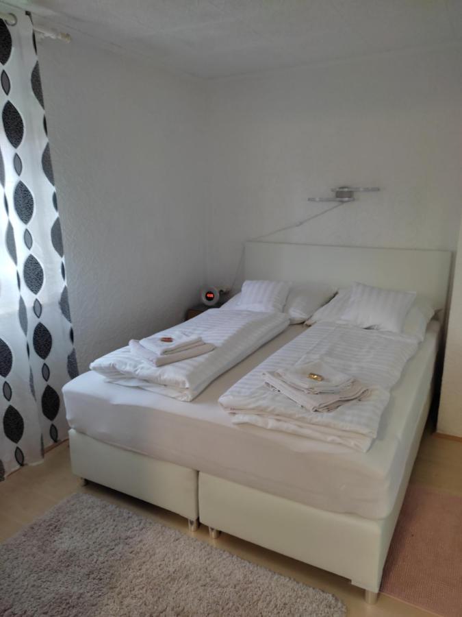 Gaestezimmer Boxenstopp Veitsbronn Dış mekan fotoğraf