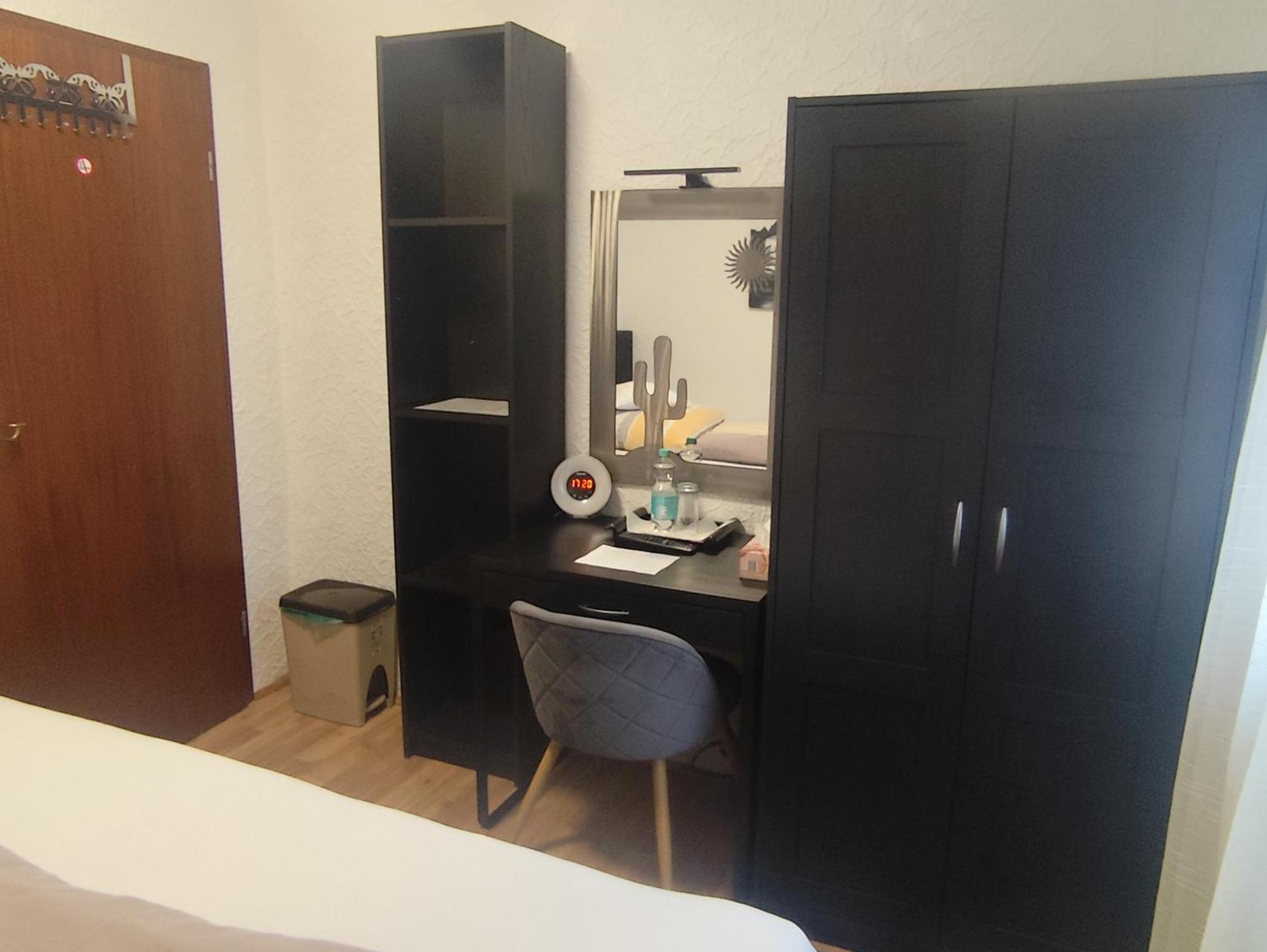 Gaestezimmer Boxenstopp Veitsbronn Dış mekan fotoğraf