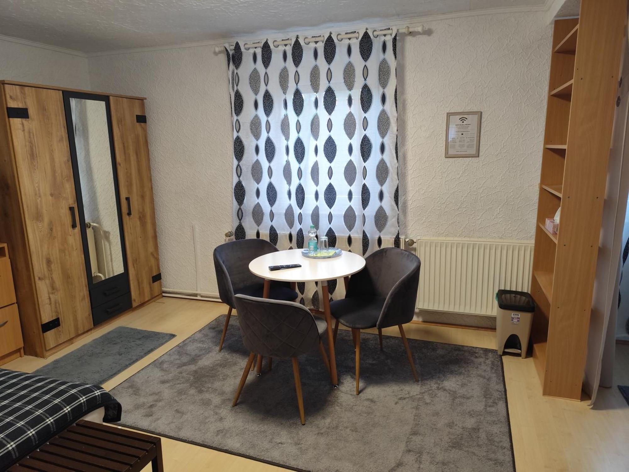 Gaestezimmer Boxenstopp Veitsbronn Dış mekan fotoğraf